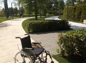 Прокат инвалидных колясок в парке Сергея Галицкого