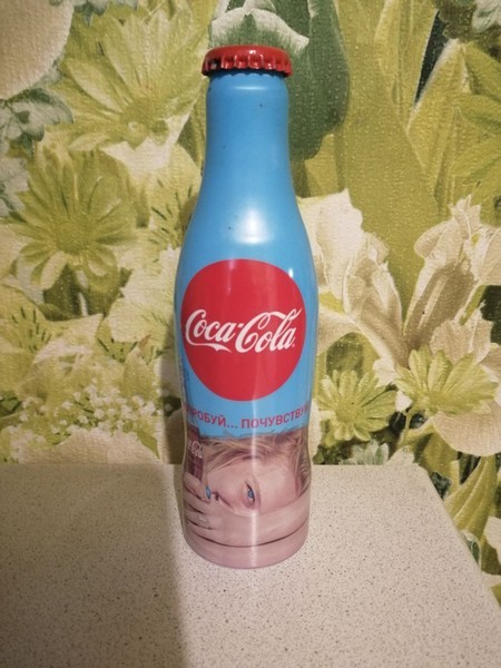 Бутылка COCA-COLA