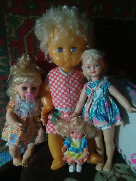 Куклы.