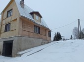 Продается оригинальный трехэтажный дом с хорошим потенциалом развития в деревне Печки