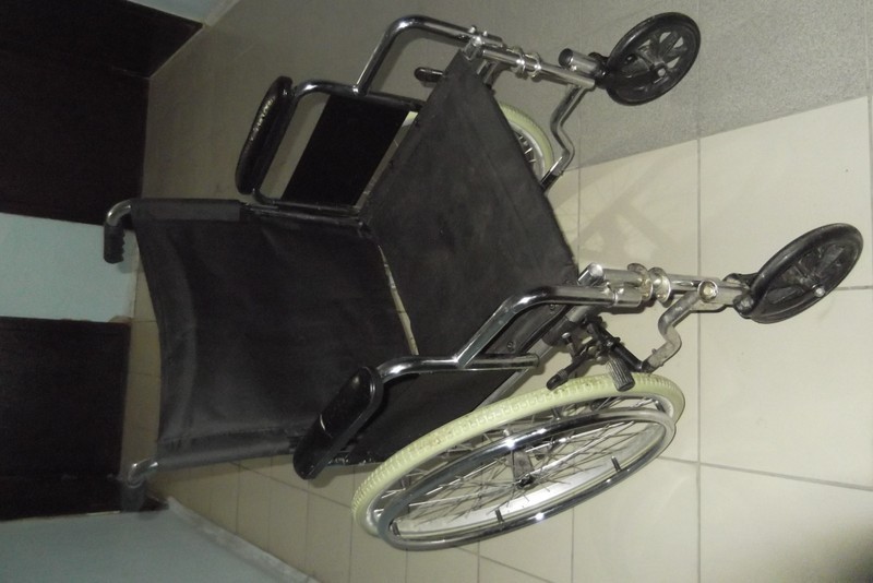 Кресло-каталка инвалидное