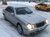 Продается автомобиль Mercedes-Benz E 220 CDI 1999 года выпуска в отличном состоянии, г. Москва