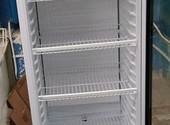 Продается холодильник витрина в Жешарте