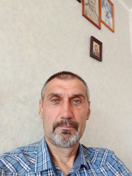 Олег, 52 г