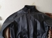 Продаётся мужская кожаная куртка