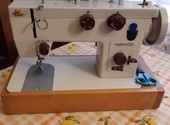 Продается практически новая швейная машинка Чайка-143А