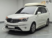 KG Mobility Korando Turismo 9-seater 4WD Outdoor Edition