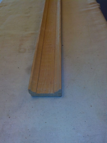 Рейка фигурная строганая, деревянная цельная (сосна), сухая, сечение 15 х 45 мм
