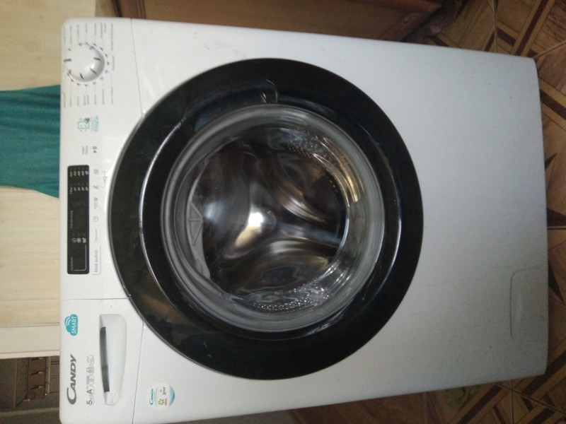 Продам срочно стиральную машинку
