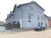Псковская область, Великие Луки, ул. Сибирцева, 30, 450 м² на участке 8 сот.