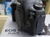 Продам: Canon 5D Mark IV / Nikon D7000