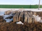 Продам бетонные блоки под фундамент