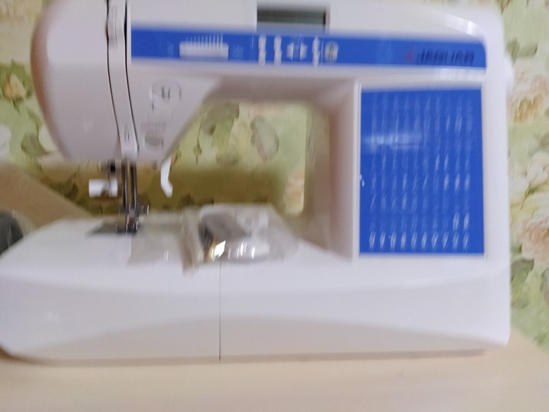 Продается швейная машинка автомат