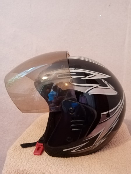Новый шлем для мотоцикла