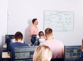 Преподаватель компьютерных курсов