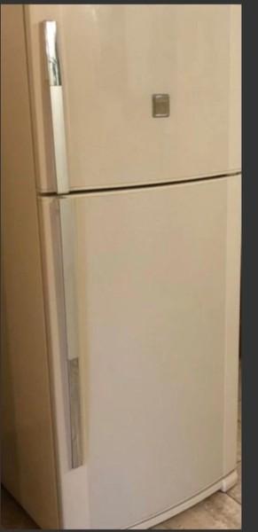 Продам холодильник sharp sj-p69m
