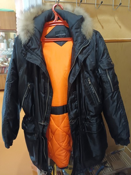 Продам зимнюю мужскую куртку аляска