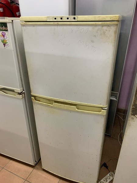 Холодильник бу Бирюса